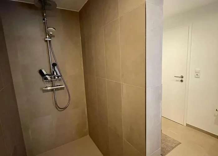 Haus Dorothea - Ferienwohnung Fuer Vier Mit Garten Apartament